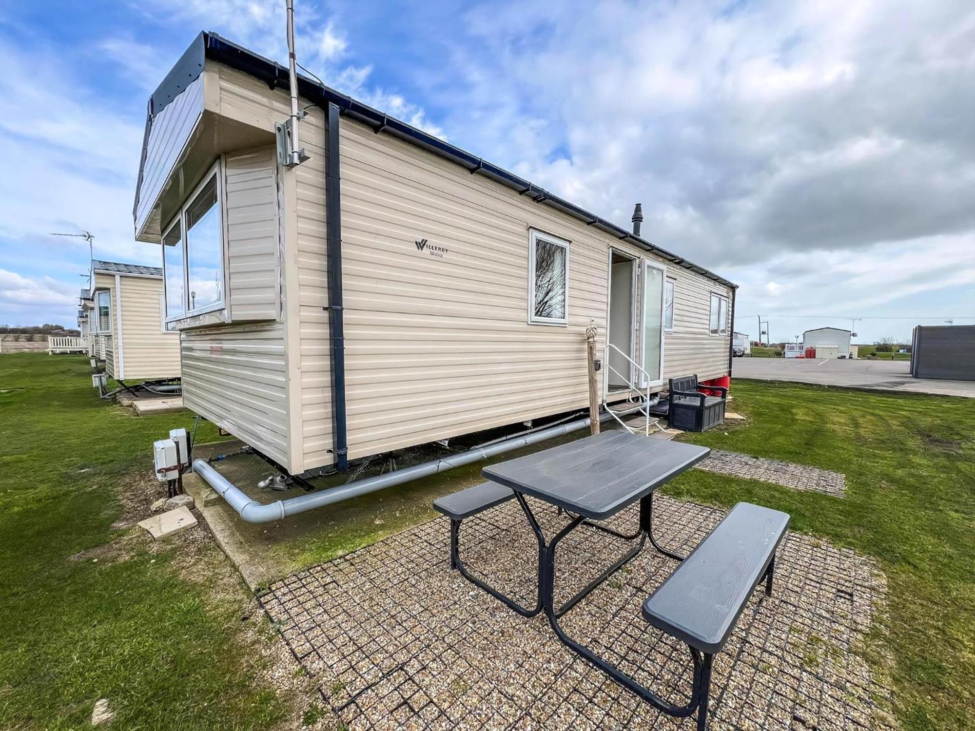 קלקטון און סי Modern 6 Berth Caravan With Wifi At St Osyth Beach In Essex Ref 28051Fv מראה חיצוני תמונה